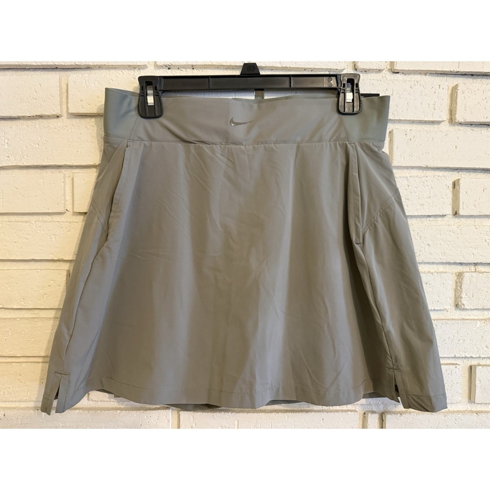 NWT Nike Women's Dri-Fit Bliss Luxe Training Skort Size Large Gray NEW